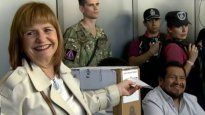 Patricia Bullrich emitió su voto y llamó a los argentinos a concurrir a las urnas.