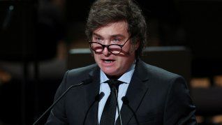 Javier Milei se va el miércoles a Italia mientas el Senado vota la ley Bases.