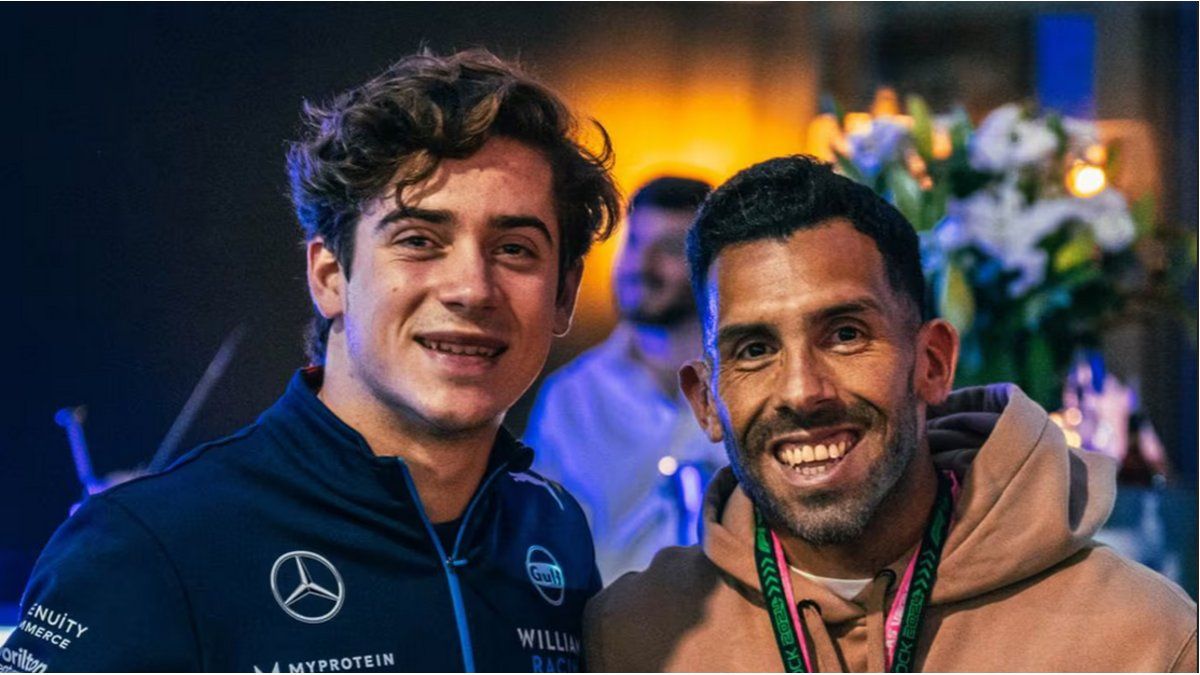 Carlos Tevez surprised Franco Colapinto at the Las Vegas GP and gave him a special gift