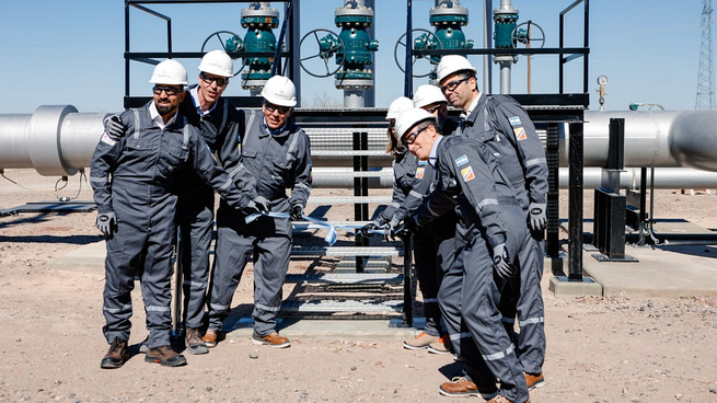 Proyecto Duplicar de Oldelval. A lo largo de los 525 kilómetros de obra, se involucraron a más de 2.400 trabajadores directos y más de 6.000 indirectos.