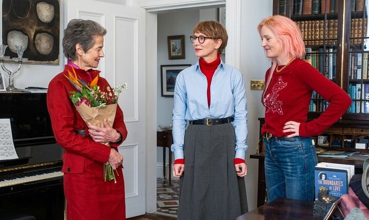 Charlotte Rampling, Cate Blanchett y Vicky Krieps en "Madre", segundo episodio del film de Jim Jarmush Charlotte Rampling, Cate Blanchett y Vicky Krieps en "Madre", segundo episodio del film de Jim Jarmush