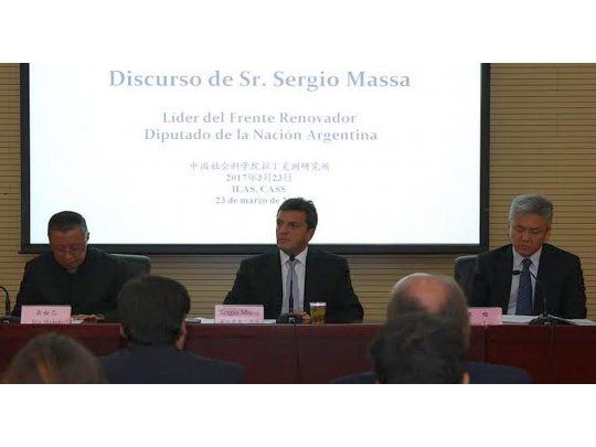 De gira por el gigante asiático, el diputado Sergio Massa disertó en el Centro de Estudios Argentinos, del Instituto de América Latina de la Academia de Ciencias Sociales de China.