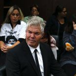 El abogado Fernando Burlando pidió la detención de Nelsa Marilyn Pérez, empleada administrativa de Medidom, por falso testimonio en el juicio por la muerte de Diego Maradona. El abogado Fernando Burlando pidió la detención de Nelsa Marilyn Pérez, empleada administrativa de Medidom, por falso testimonio en el juicio por la muerte de Diego Maradona.