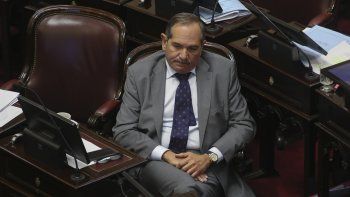repudiable: alperovich acoso a una periodista durante un reportaje