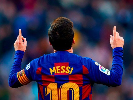 Lionel Messi acumuló en el último año 126 millones de dólares y sigue siendo el futbolista más rico del mundo.