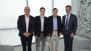 Marcelo Otermin, del ICBC; José Echagüe, de ONE618; y Lautaro Veliz Espeche, de BBVA, participaron del segundo panel de Ámbito Debate sobre Finanzas & Inversiones. Marcelo Otermin, del ICBC; José Echagüe, de ONE618; y Lautaro Veliz Espeche, de BBVA, participaron del segundo panel de Ámbito Debate sobre Finanzas & Inversiones.