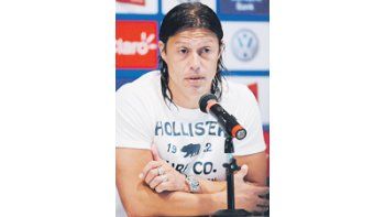 Matías Almeyda probó con defensa de tres para jugar el domingo ante Almirante Brown.
