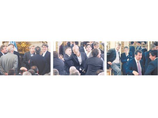 A la espera del Presidente. Miembros del gabinete dialogaron entre ellos y con empresarios mientras aguardaban la presencia de Macri. Así lo hicieron, por ejemplo, los ministros de Interior, Rogelio Frigerio, y de Hacienda y Finanzas, Alfonso Prat Gay. El titular de Transporte, Guillermo Dietrich, saludó a todos. Su par de Agricultura, Ricardo Buryaile, y el titular de la AFIP, Alberto Abad, esperan y  observan. Todo ayer  en el Salón Blanco.