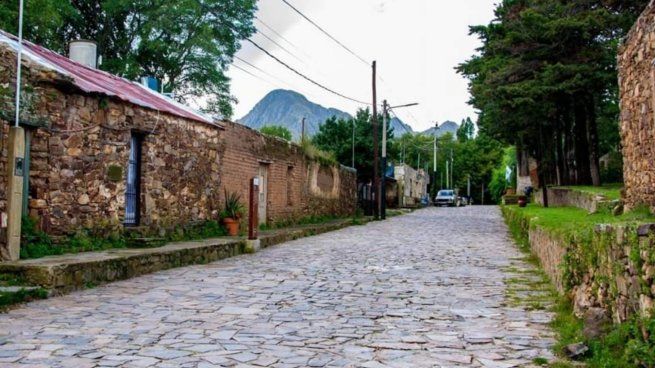 En La Carolina, sus habitantes van juntando los granitos de oro para venderlos después.