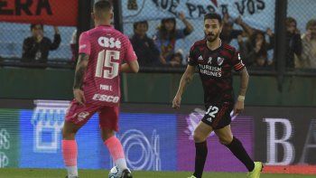 Arsenal no pudo sostener la ventaja de dos goles y River se terminó llevando un punto de Sarandí.
