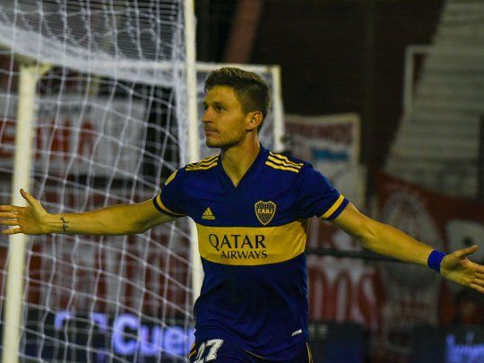 Soldano anotó su segundo gol consecutivo. Abrió la victoria de Boca.