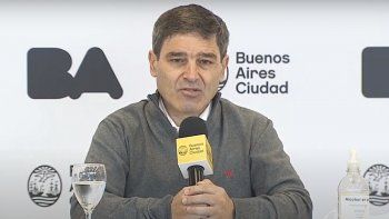 Fernán Quirós descartó la vuelta a clases presenciales