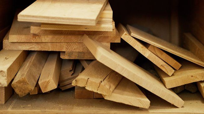 Si tenés un mueble viejo de madera, podes aprovecharla para armar algo nuevo.