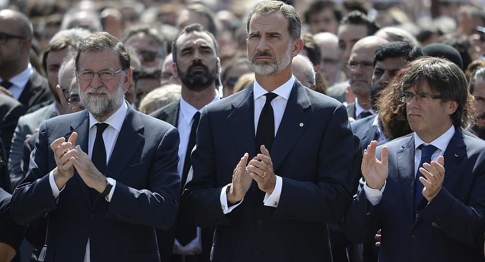 No tengo miedo, el grito contra el terror en el homenaje a las víctimas en Barcelona (foto 1)