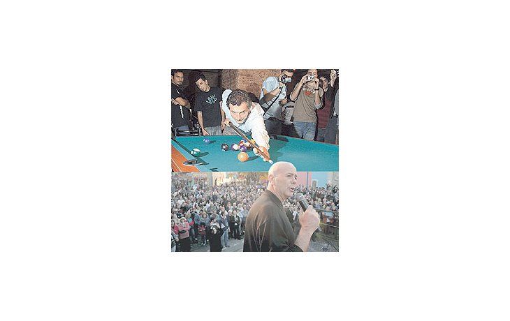 ámbito.com | Mauricio Macri quiere denunciar hoy una «campaña sucia» en su contra. La pegatina deafiches en réplica a sus consignas, la semana pasada lo llevó a responsabilizar a JorgeTelerman, quien, sin embargo, también rechazó ese tipo de publicidad electoral.