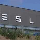 tesla desembarco en uruguay con la apuesta de acelerar la adopcion de autos electricos