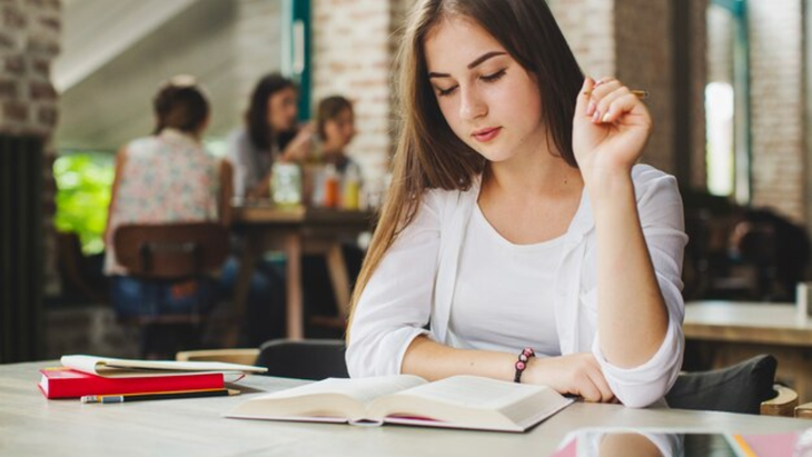 Experto de Harvard reveló cómo tener éxito en los exámenes y mejorar el método de estudio Experto de Harvard reveló cómo tener éxito en los exámenes y mejorar el método de estudio