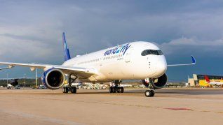 La apertura convierte a Rosario en la tercera ciudad argentina con vuelos directos a Europa, luego de Buenos Aires y Córdoba. La apertura convierte a Rosario en la tercera ciudad argentina con vuelos directos a Europa, luego de Buenos Aires y Córdoba.