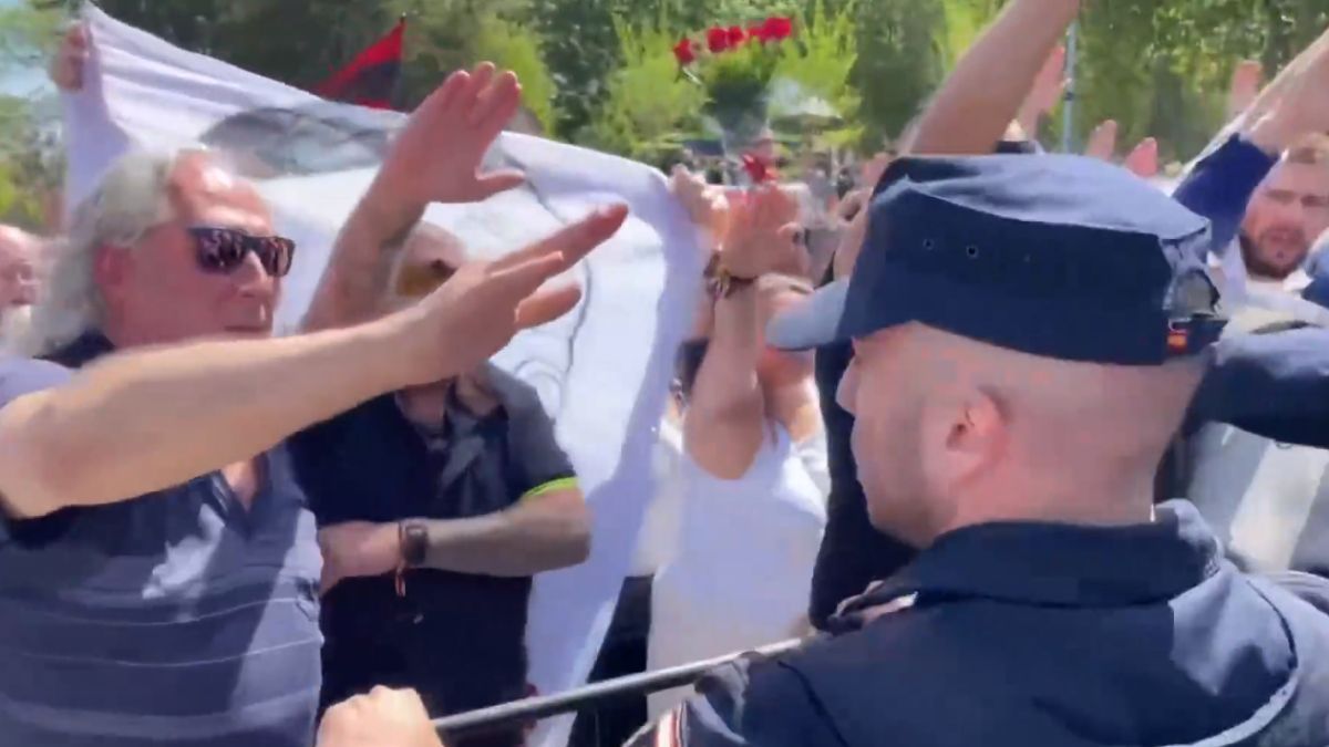 Spain exhumed the remains of Primo de Rivera and Falangists protested with the fascist salute