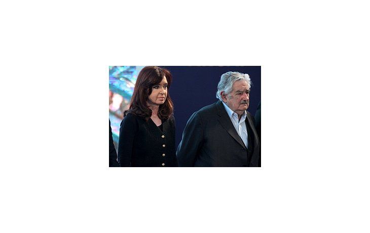 Cristina, junto a Mujica.