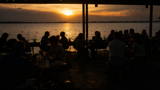 Menús cerrados, vino incluido y propuestas por pasos: restaurantes de Buenos Aires y alrededores apuestan a experiencias especiales para celebrar San Valentín sin sorpresas en la cuenta. Menús cerrados, vino incluido y propuestas por pasos: restaurantes de Buenos Aires y alrededores apuestan a experiencias especiales para celebrar San Valentín sin sorpresas en la cuenta.