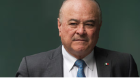 Detienen a Ernesto Ruffo, exgobernador de Baja California por huachicol fiscal y delincuencia organizada.