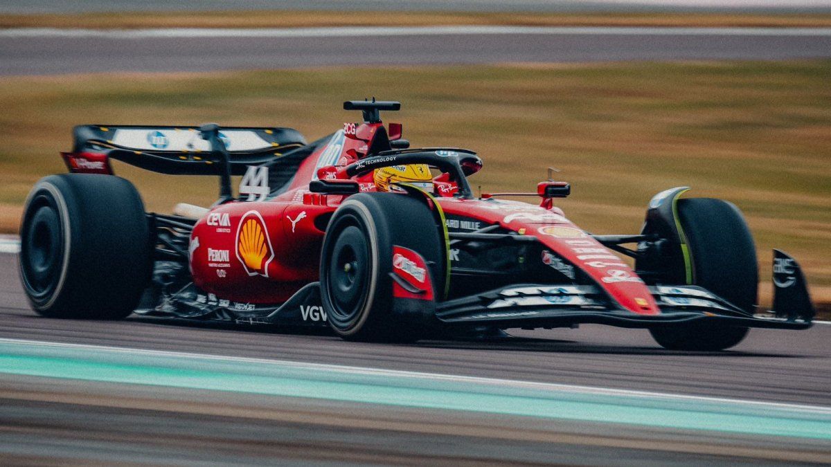 Lewis Hamilton suffered an accident in Barcelona’s practices