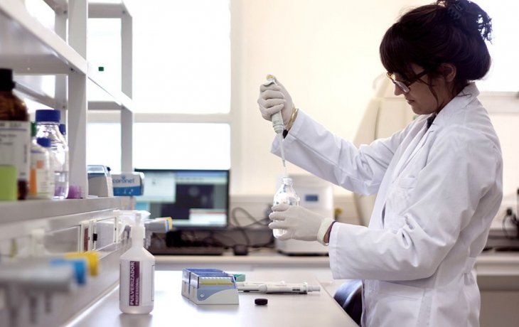 Existe una subrepresentaciónde mujeres en el ámbito de la ciencia y la tecnología.