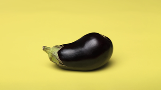 Las berenjenas son especialmente reconocidas por su poder antioxidante y desintoxicante.