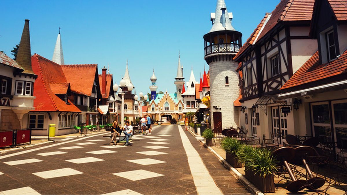 Very cheap: it is one hour from CABA and is the best destination for a family getaway