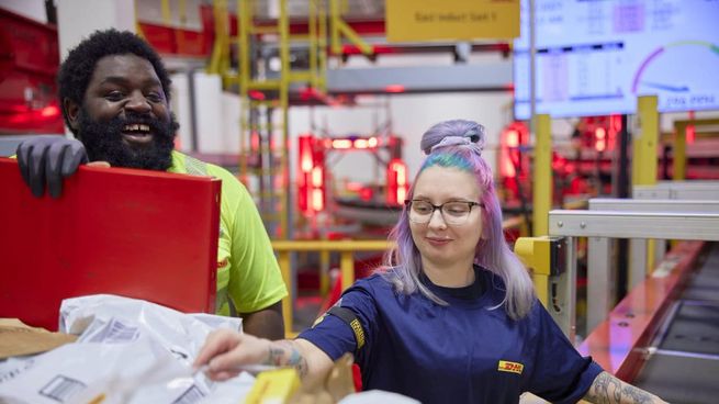 DHL Express ocupó el primer lugar del ranking de Great Place to Work en Latinoamérica. Es una de las empresas que está en Argentina. 
