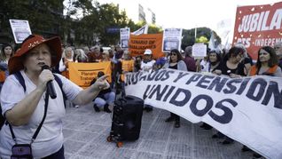 Representantes de la tercera edad se movilizarán a Microcentro. Representantes de la tercera edad se movilizarán a Microcentro.