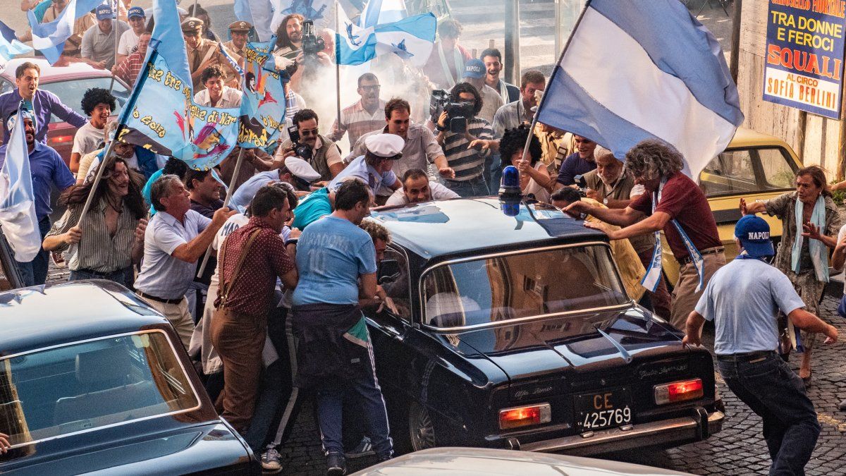 “Maradona: Blessed Dream”: images and synopsis of episode 8