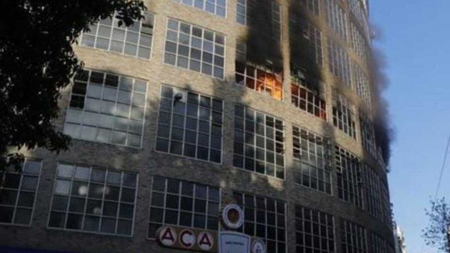 Incendio en sede central del ACA.