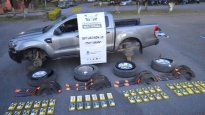 La camioneta detenida en la que se transportaban los 50 kilos de cocaína