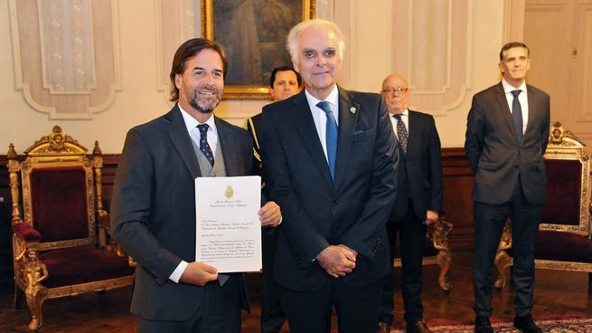 Martín García Moritán dejará de ser embajador argentino en Uruguay.