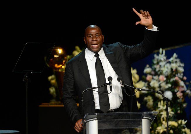 La leyenda de los Lakers se retiró en 1991 después de recibir un duro diagnostico sobre su salud. La leyenda de los Lakers se retiró en 1991 después de recibir un duro diagnostico sobre su salud.