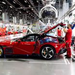 Ferrari se dispara un 10% en Wall Street tras reportar sólidos balances y presentar un nuevo modelo Ferrari se dispara un 10% en Wall Street tras reportar sólidos balances y presentar un nuevo modelo