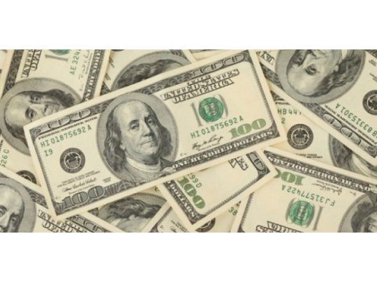 Dólar subió 13 ctvs y rozó los $ 14