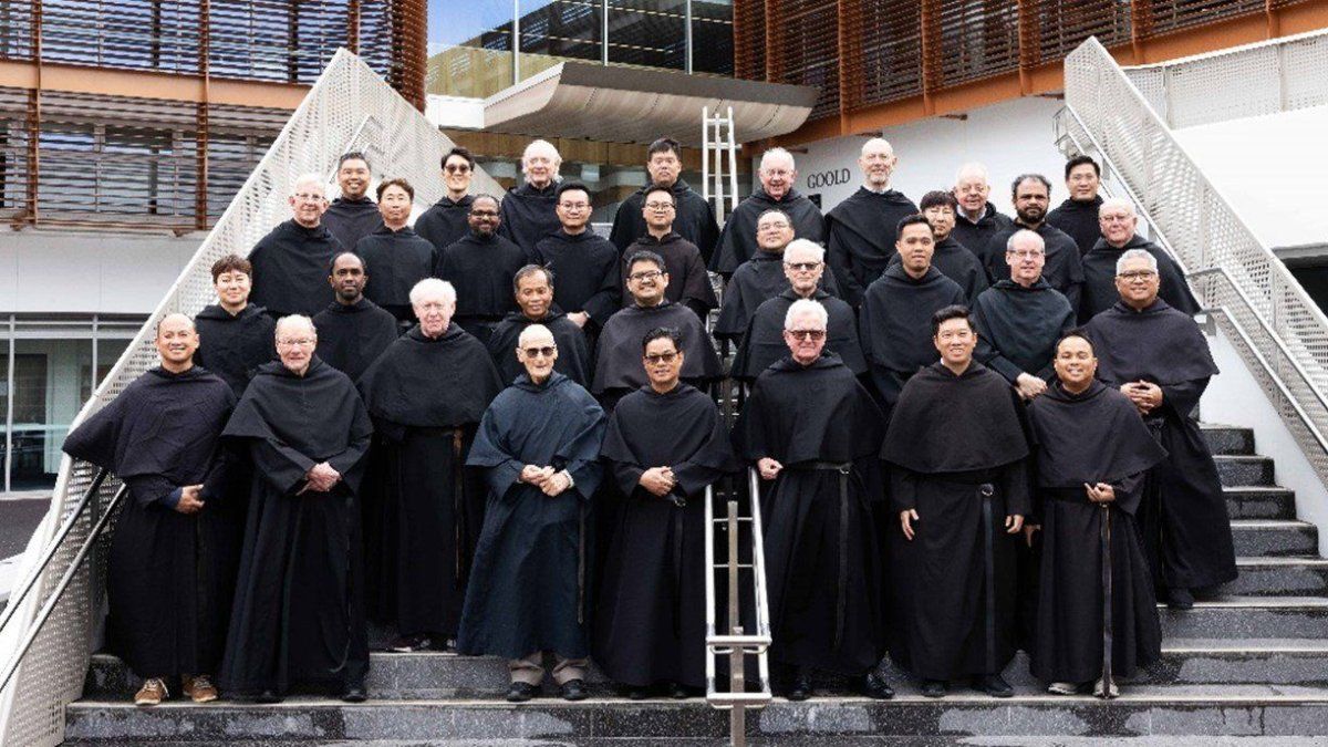 Who are the Augustinians, characterized by community life and service to others