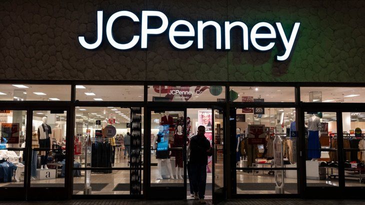 El gigante minorista no pudo hacer pie en el nuevo escenario econ&oacute;mico.