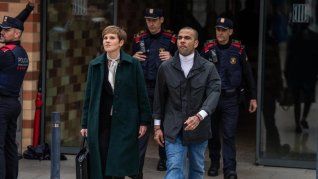 Dani Alves en el momento que el lunes pasado quedó en libertad tras pagar la fianza luego de estar 14 meses en prisión.