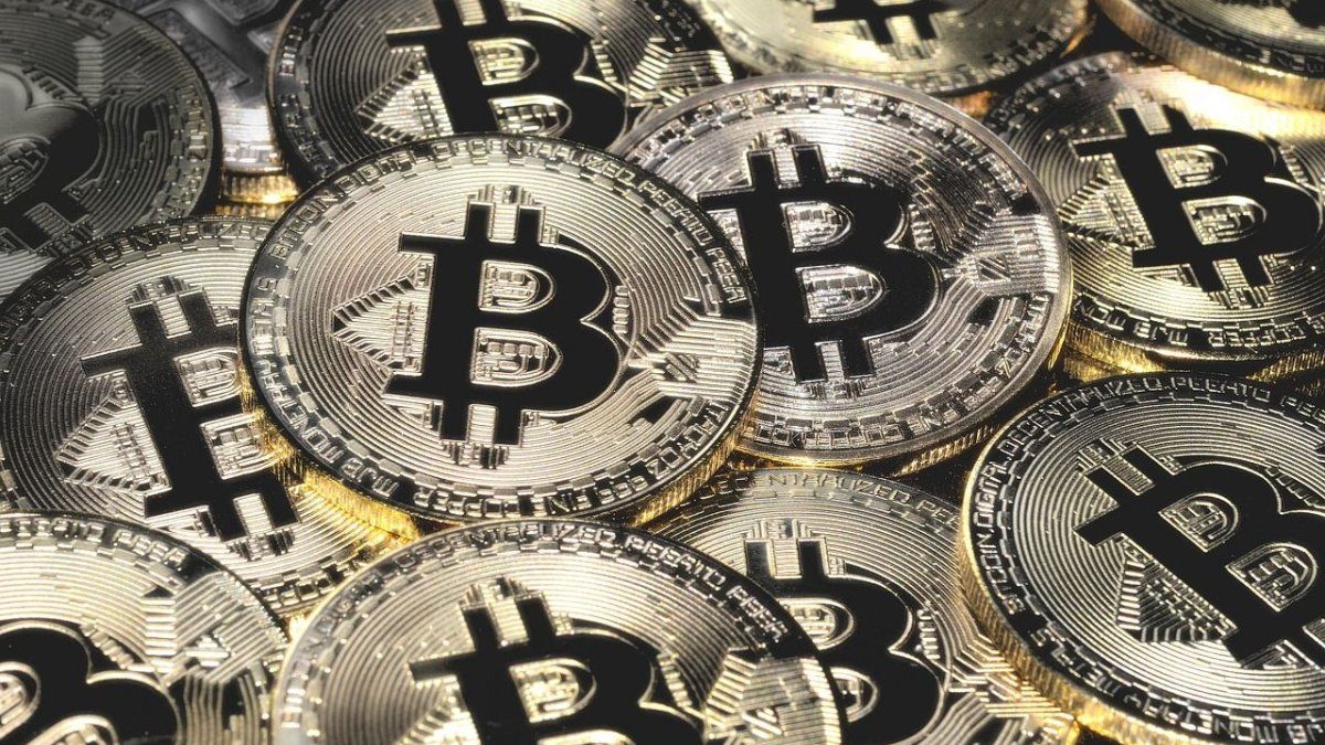 Bitcoin contin�a en u$s87.000, a la espera de datos de la Fed