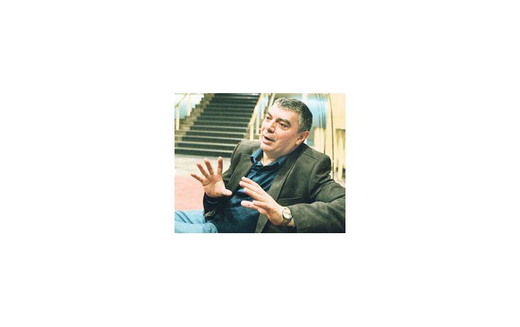 Xavier Albertí, puestista catalán: «Estos montajes están sirviendo para que gente más joven descubra la vitalidad que aún conservan géneros como la zarzuela».