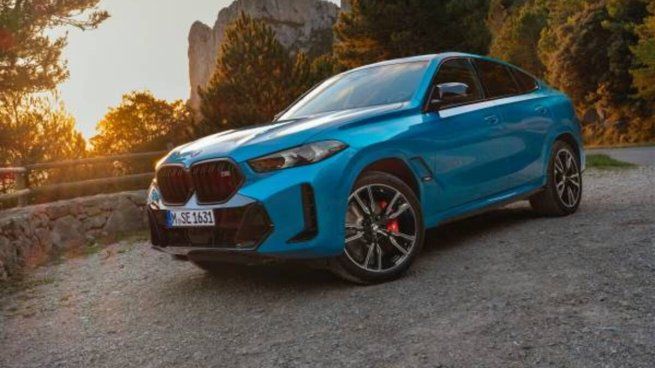 La BMW X6 se ubica como el tope de la familia SAC de la marca y vuelve a la Argentina en un momento de expansión