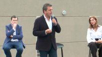 Sergio Massa durante una entrega de viviendas en Santiago del Estero.&nbsp;
