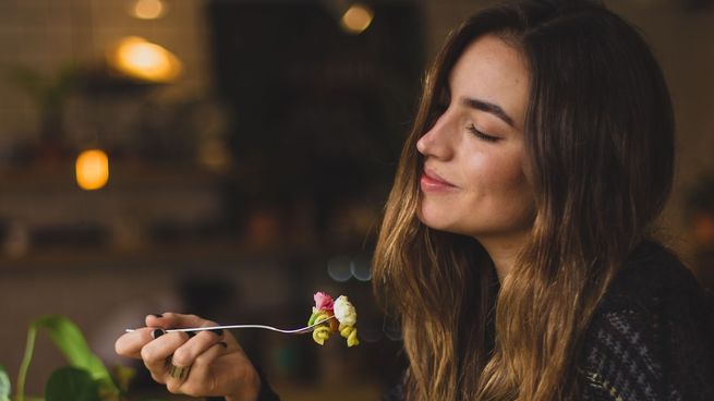 Ciertos alimentos pueden contribuir a nuestra felicidad y bienestar.&nbsp;