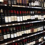 Los controles de calidad del vino se concentrarán sólo en la etapa de venta al público. Los controles de calidad del vino se concentrarán sólo en la etapa de venta al público.