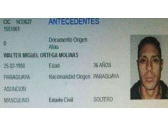 Prófugo por su presunta responsabilidad en el triple crimen de General Rodríguez.