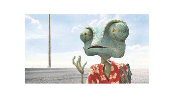 Sugestivo: en la versión doblada al español de «Rango», los villanos en el saloon tienen acento y modismos argentinos.